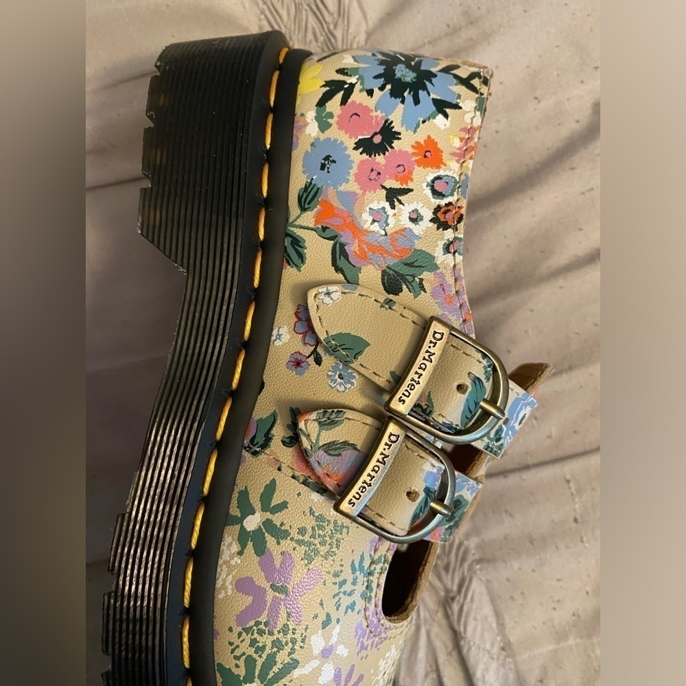 NWOT Dr. Martens 8065 Floral Mash Up Leather Mary Jane 'Parchment Beige Size 5 - Picture 8 of 13